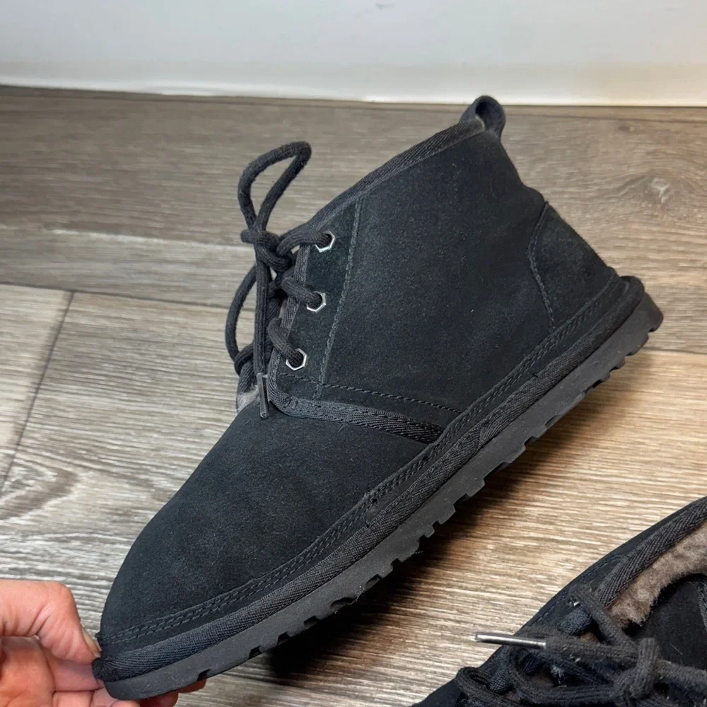 UGG Black Men's Boots size 42 (j115)